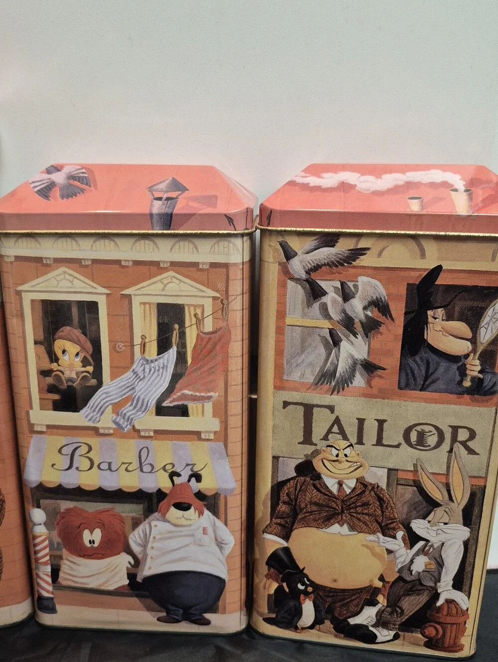 Rare Vintage 1994 Warner Bros. Looney Tunes Downtown Set of 4 Tins -